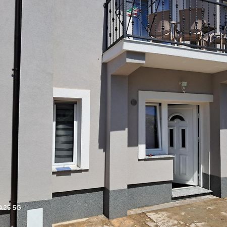 Apartments Tonci Трибунь Екстер'єр фото