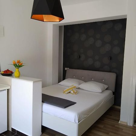 Apartments Tonci Трибунь Екстер'єр фото