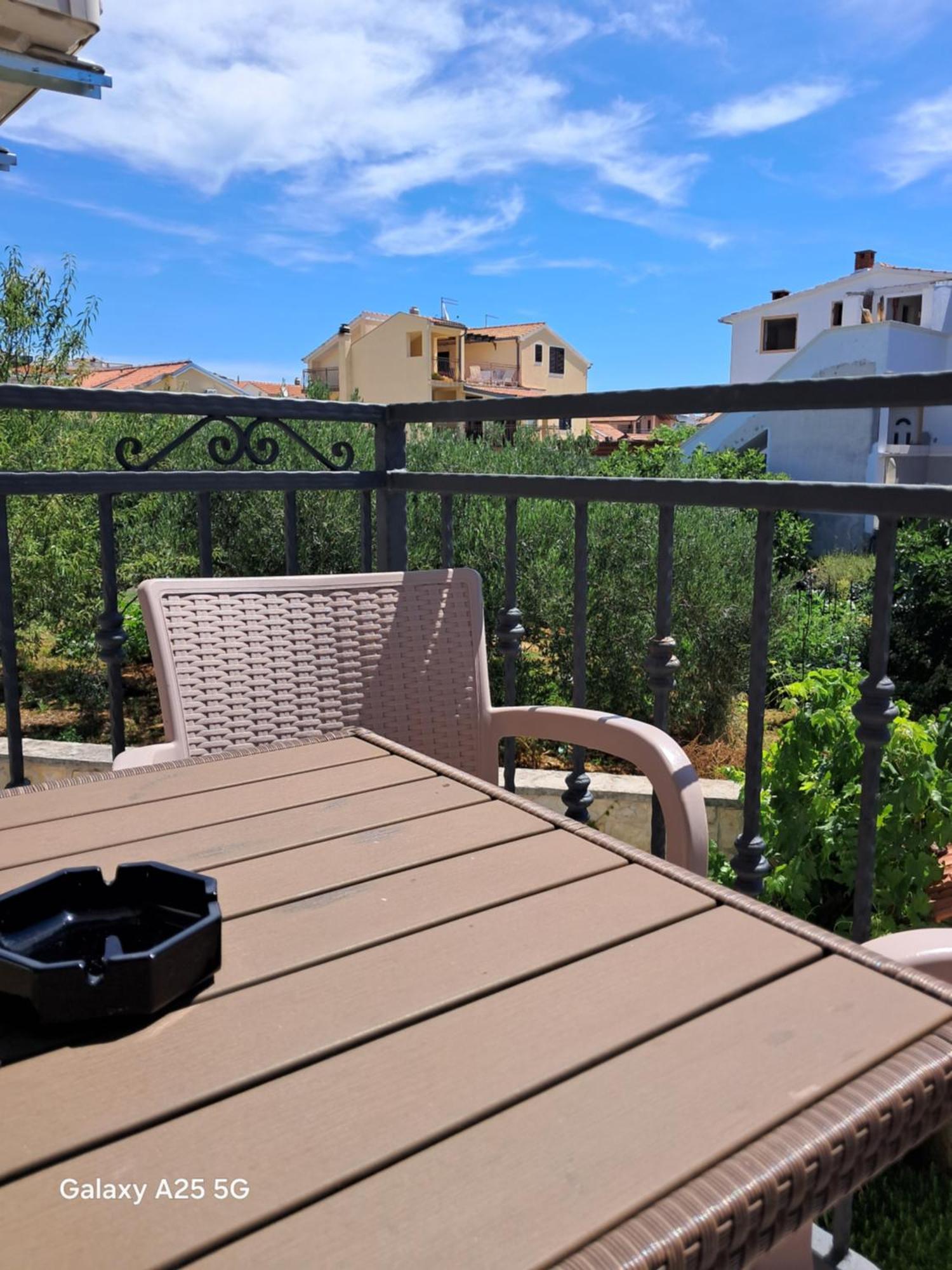 Apartments Tonci Трибунь Екстер'єр фото