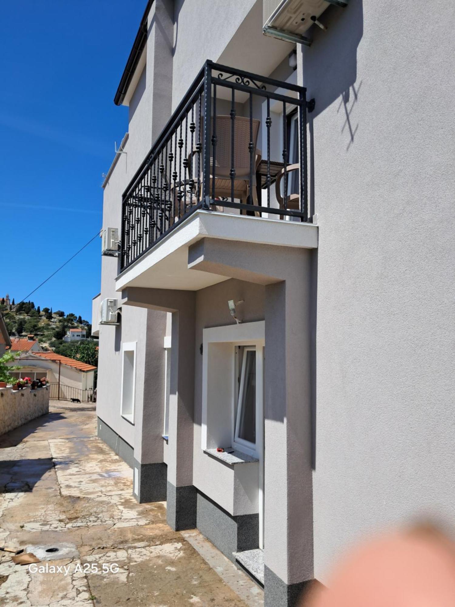 Apartments Tonci Трибунь Екстер'єр фото