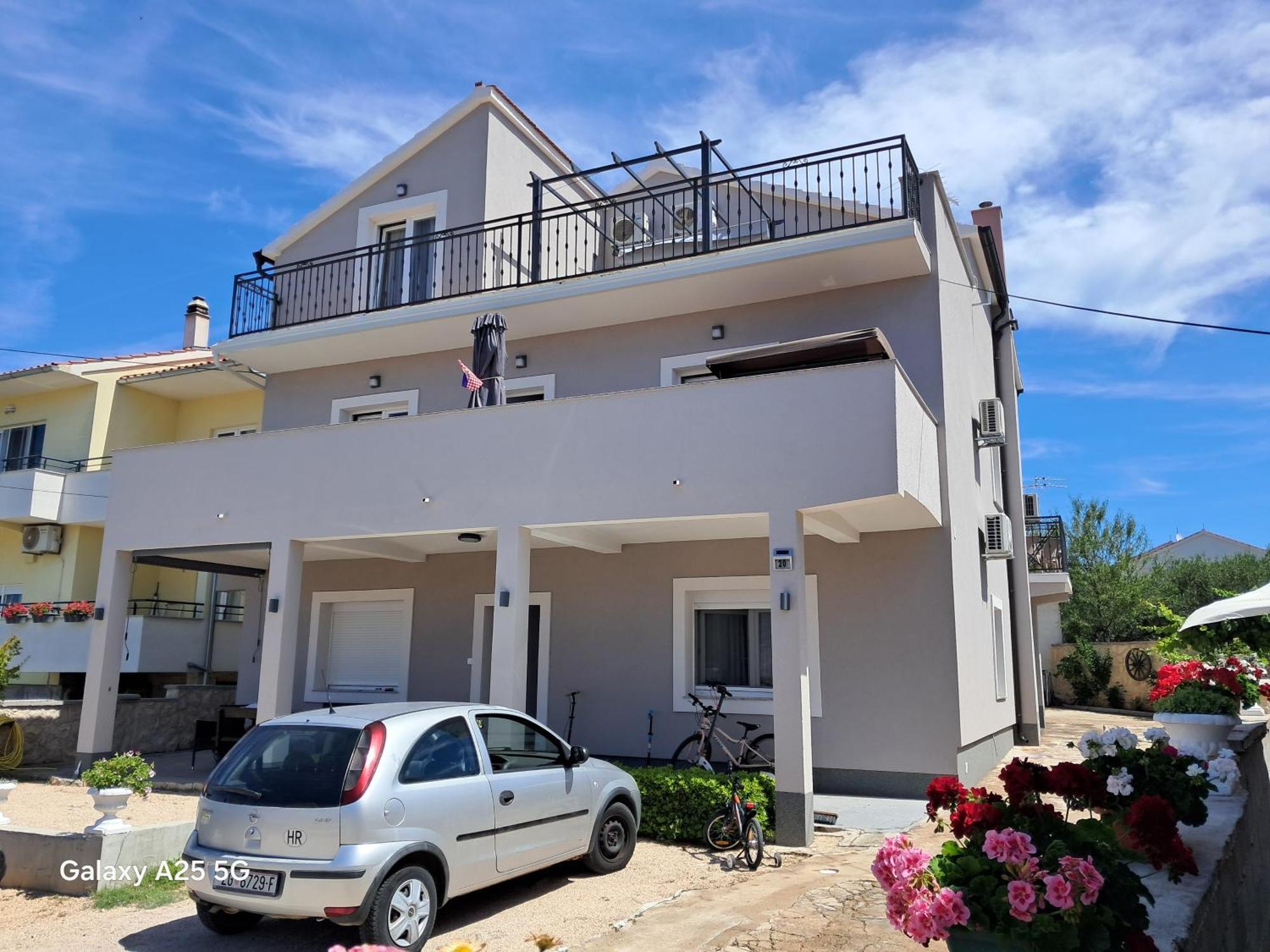 Apartments Tonci Трибунь Екстер'єр фото