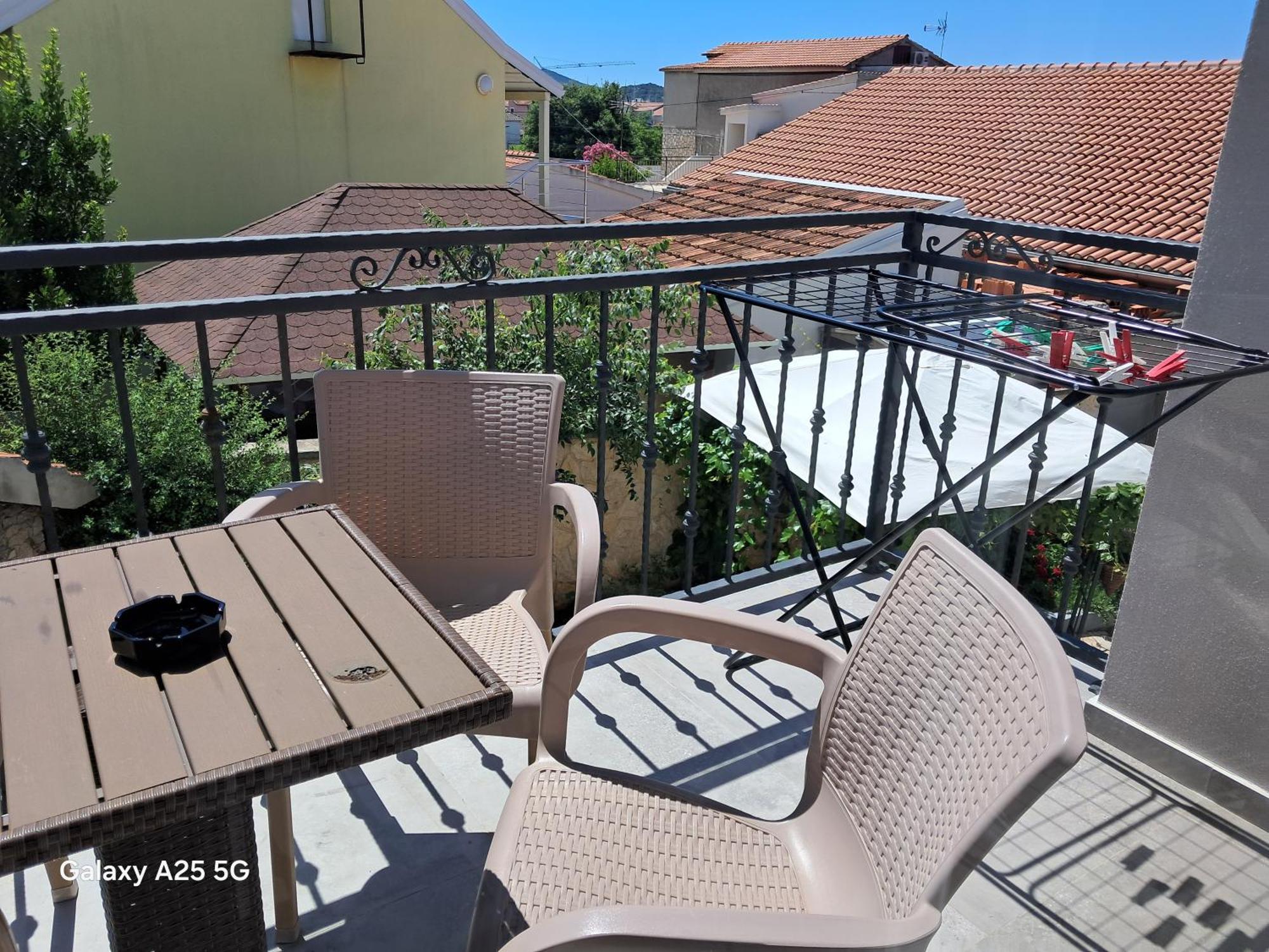 Apartments Tonci Трибунь Екстер'єр фото