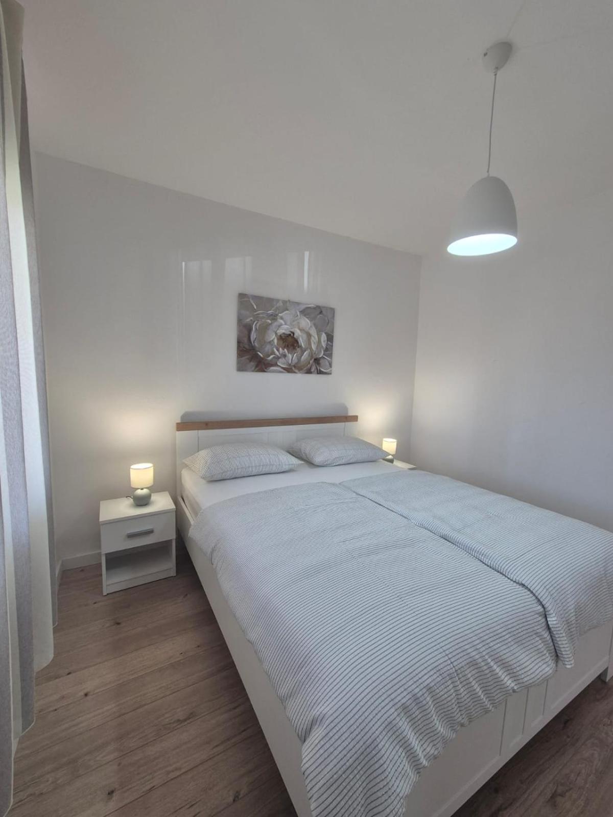Apartments Tonci Трибунь Екстер'єр фото