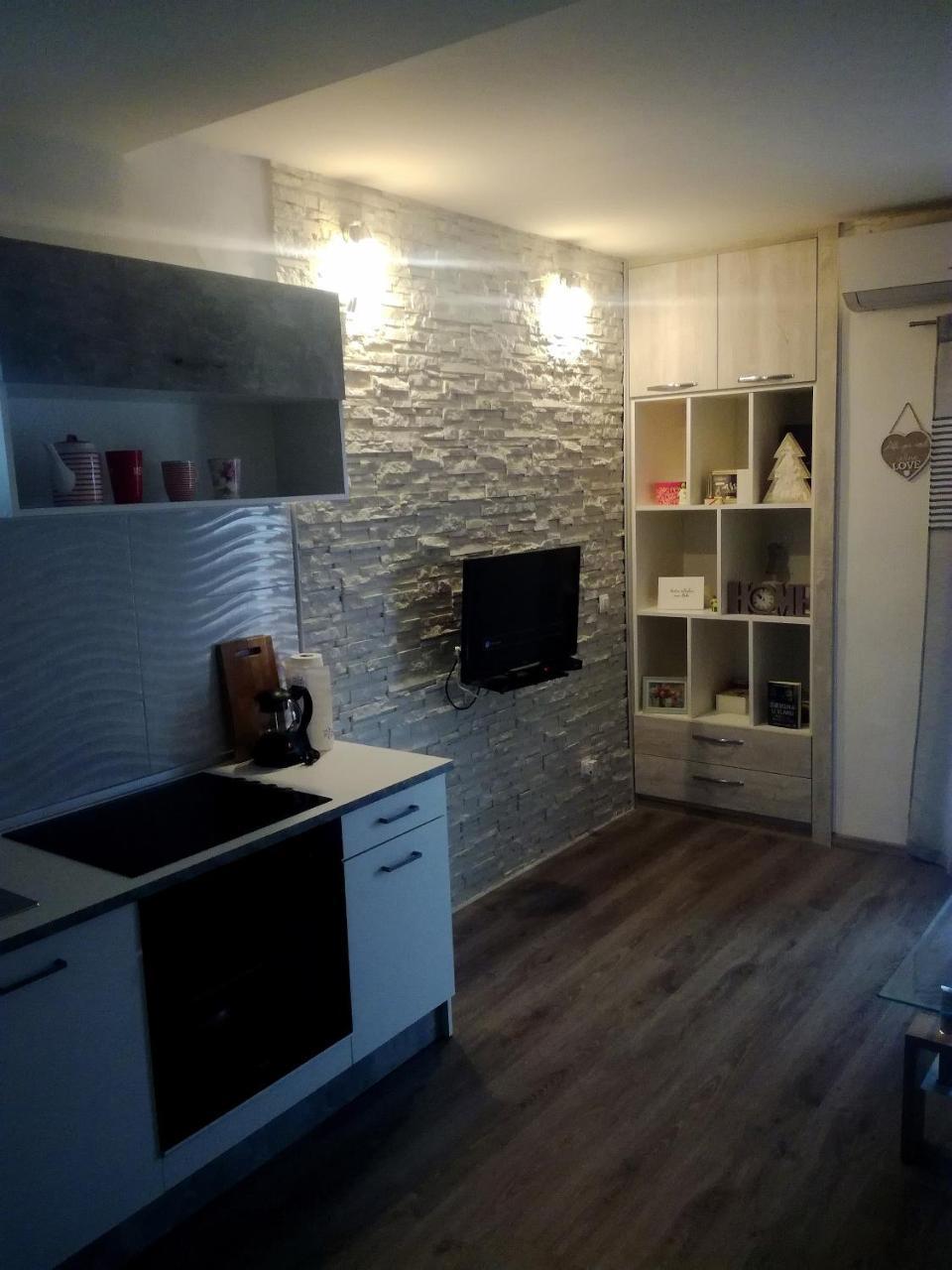 Apartments Tonci Трибунь Екстер'єр фото