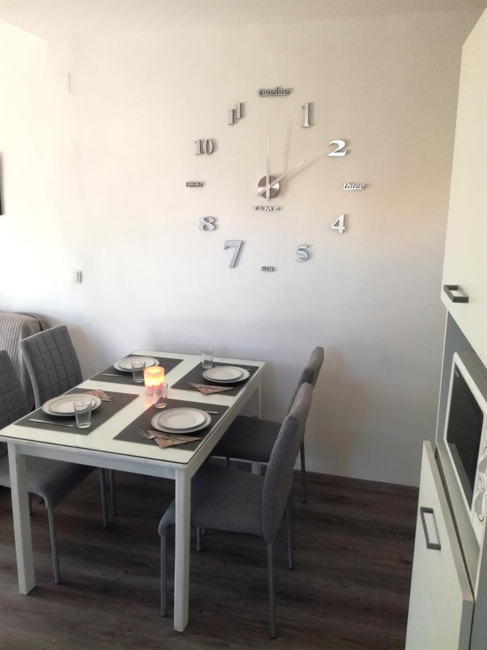 Apartments Tonci Трибунь Екстер'єр фото