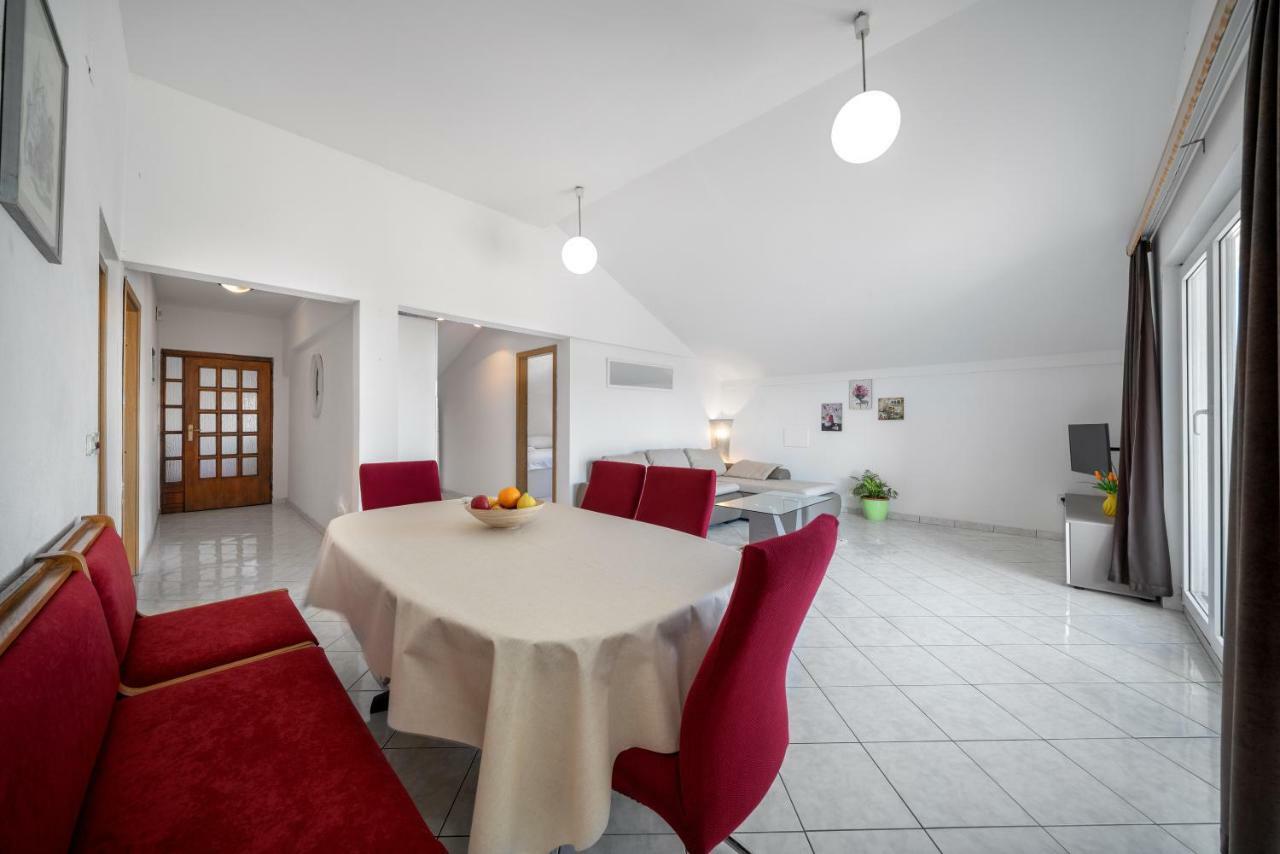 Apartments Tonci Трибунь Екстер'єр фото